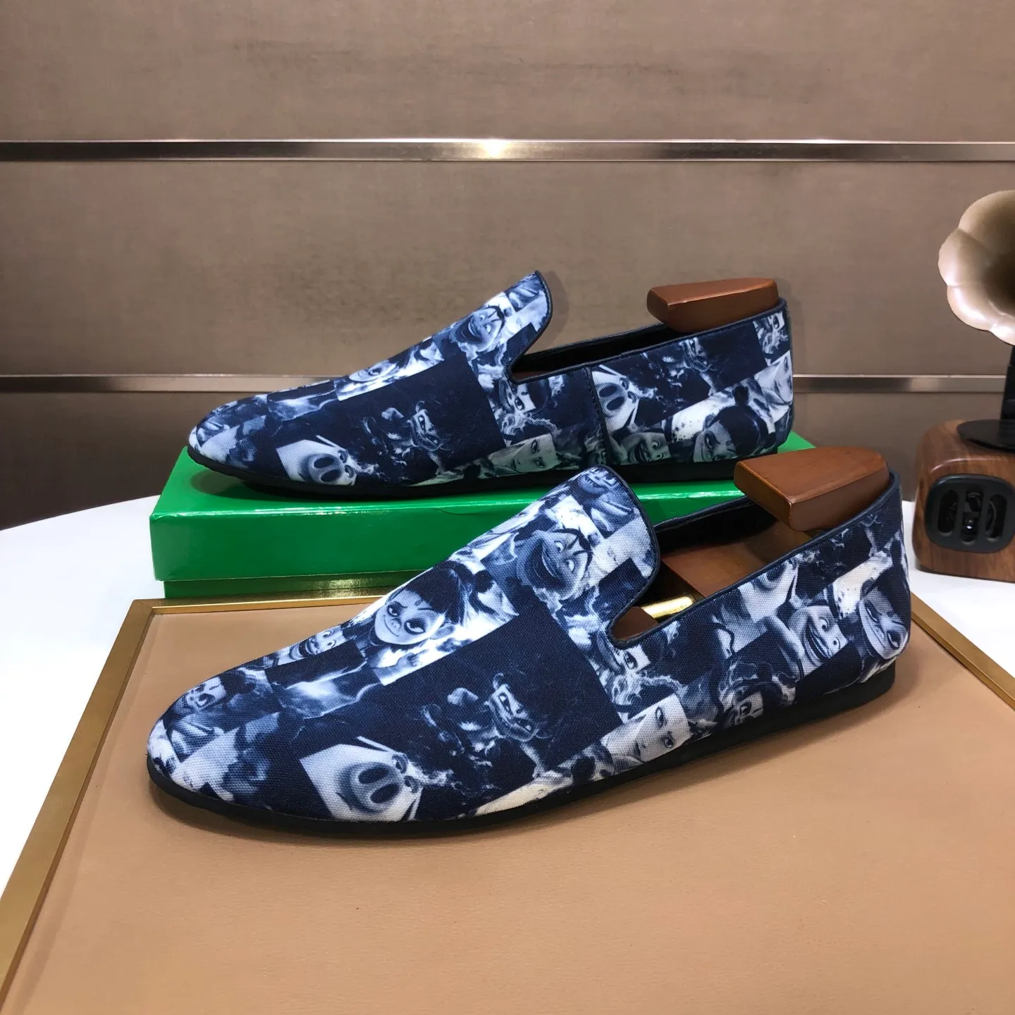 Men's shoes 💰460💰 [Botteg Venetta (BV)] (wallet shoes) exclusive new model official website new model The upper is made of high-quality top calfskin. Delicate feel and flowing luxurious texture. Tailor-made for refined men to create a noble aura. Detailed and regular Mark hand-stitching. Smooth lines. Full sheepskin lining, comfortable to wash sweat. 38-44